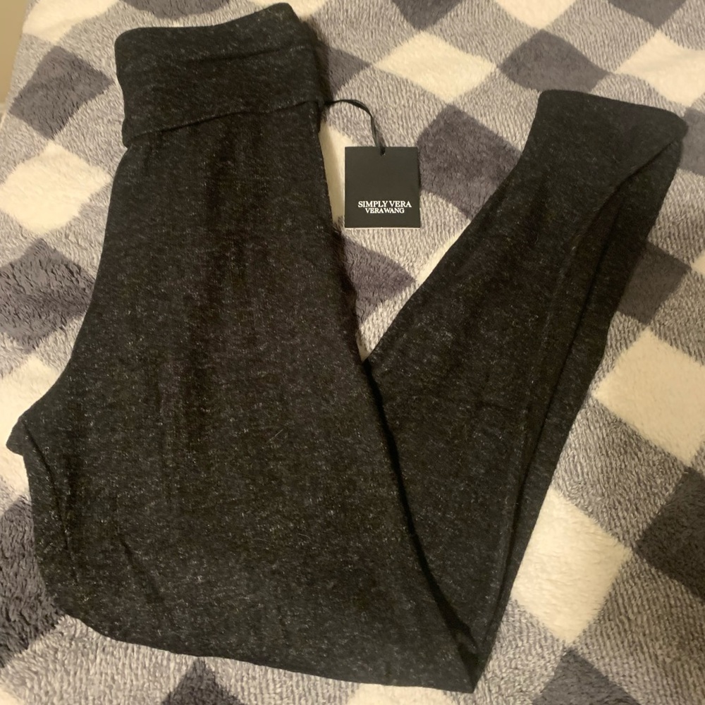 Simply Vera Wang Women’s Leggings *NWT*